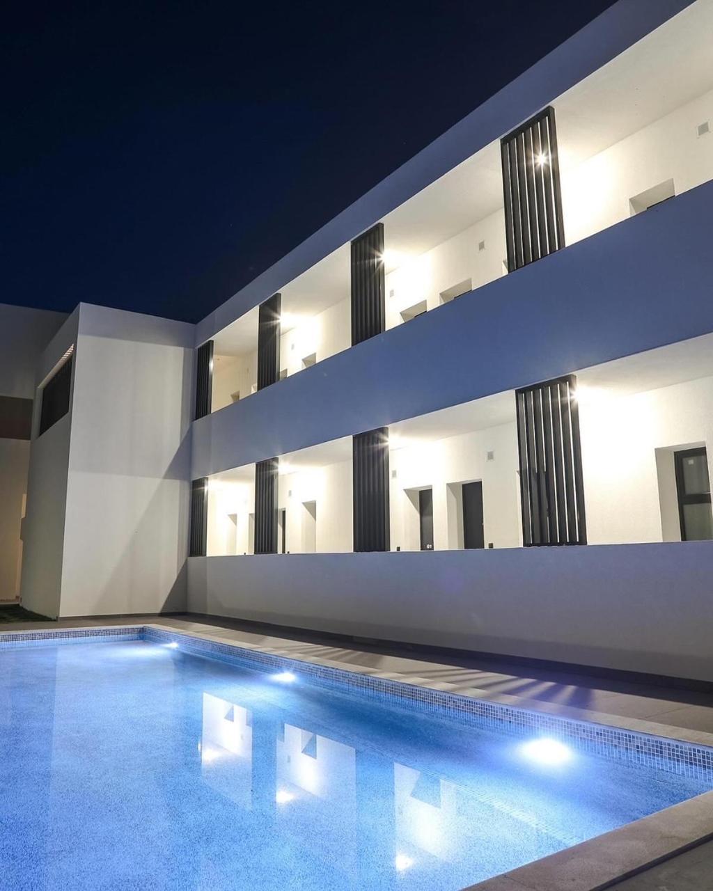 Fenias Luxury